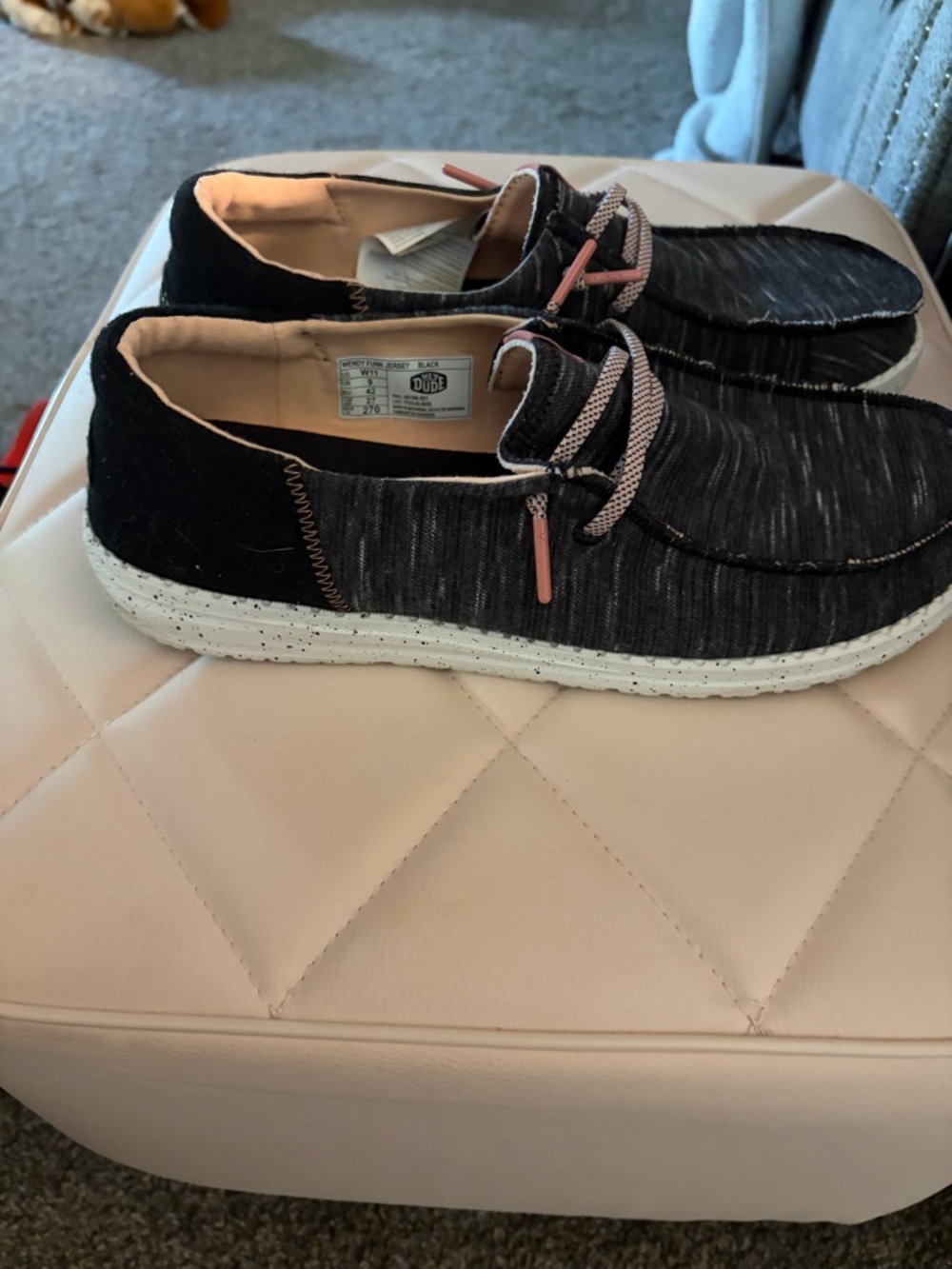 Hey Dudes Women’s Slip-On Knit Loafers in Black with Pink Accents - Picture 4 of 6